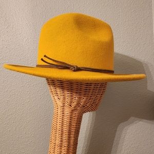 Universal Thread Ladies Wool Mustard Yellow Fedora Hat